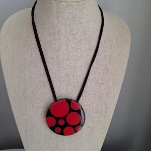 Zsiska Elegant Red and Black Pendant Necklace  Adjustable Black cord chain.